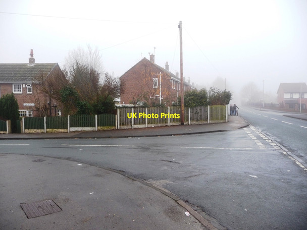 Photo 6"x4" Eastern junction of Parkhill Crescent and Park Lodge Lane Wakefield\/SE3320 c2010