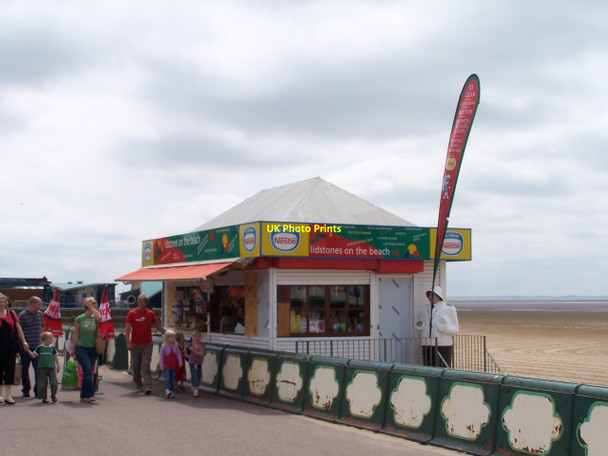 Photo 6"x4" Ice Cream Kiosk, Promenade, St Annes-on-Sea Lytham St Anne's c2009