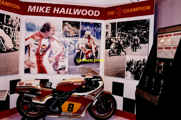 Photo 6"x4" Douglas - Manx Museum - Mike Hailwood exhibit  Douglas\/SC3875 c2003