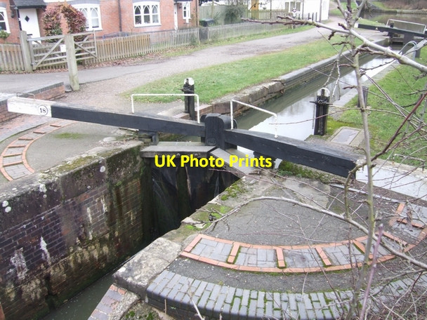 Photo 6"x4" Lapworth Locks - Lock No. 18 Bottom gates Kingswood\/SP1871 c2010