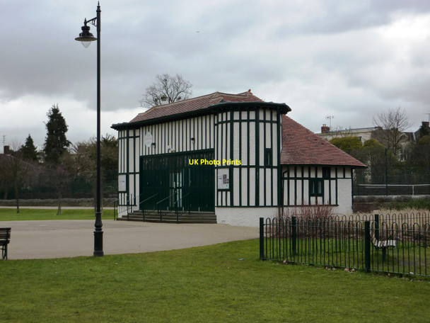 Photo 6"x4" Gardens Gallery, Montpellier Gardens, Cheltenham Cheltenham c2010