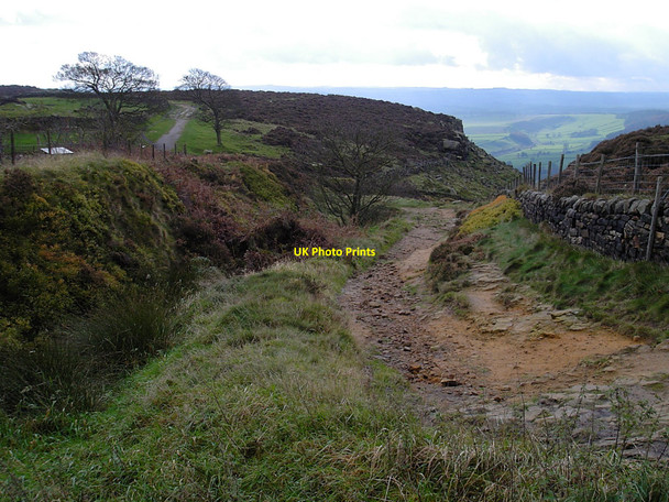 Photo 6"x4" Curbar - start of Baslow Edge from Curbar Gap Curbar c2004