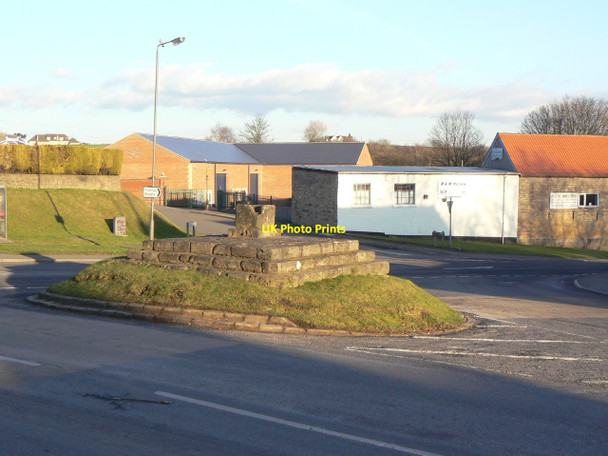 Photo 6"x4" Pleasley Cross Pleasley c2010