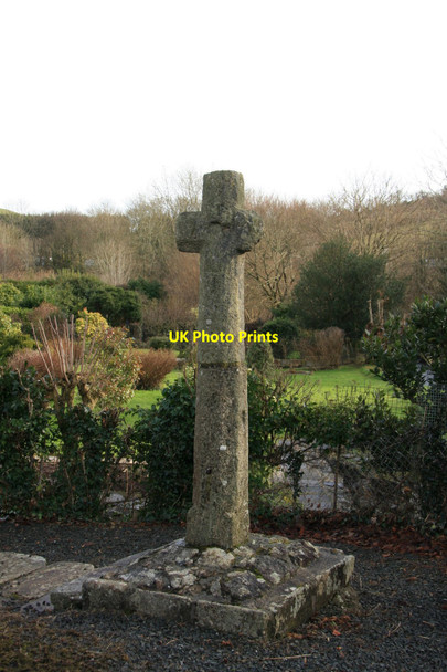 Photo 6"x4" Cross at Saint Gudula's Well Ashburton c2010