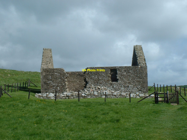 Photo 6"x4" St Ninian's Chapel Isle of Whithorn c2004