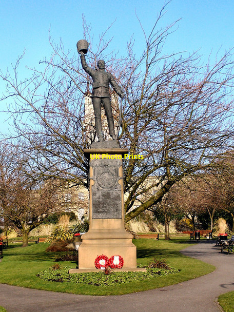Photo 6"x4" Lancashire Fusiliers War Memorial, Whitehead Gardens Bury\/SD8010 c2010
