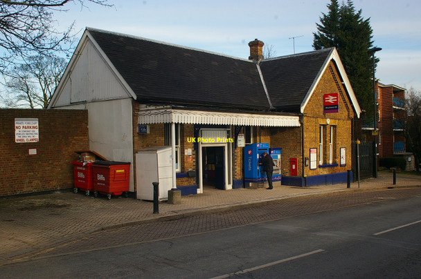 Photo 6"x4" Winchmore Hill Station, London N21 Southgate\/TQ3094 c2010