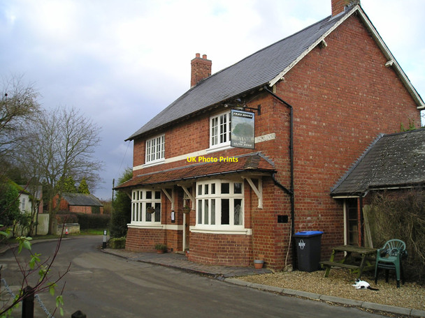 Photo 6"x4" The Old Olive Bush Pub Flecknoe Flecknoe c2010