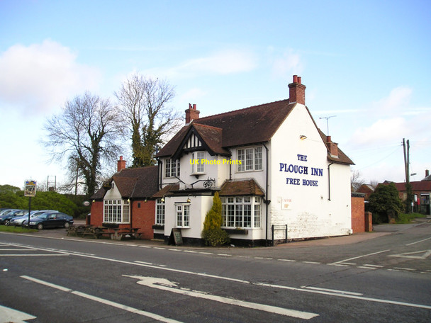 Photo 6"x4" The Plough Inn Pub Little Bourton Little Bourton c2010