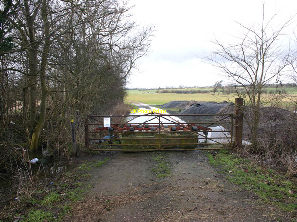 Photo 6"x4" Footpath to Whitfield Farm Ettington c2010