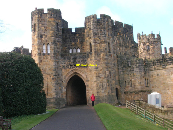 Photo 6"x4" Alnwick Castle - Gatehouse Alnwick c2008