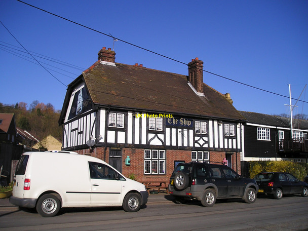 Photo 6"x4" The Ship Pub, Lower Upnor Broad Street\/TQ7671 c2010
