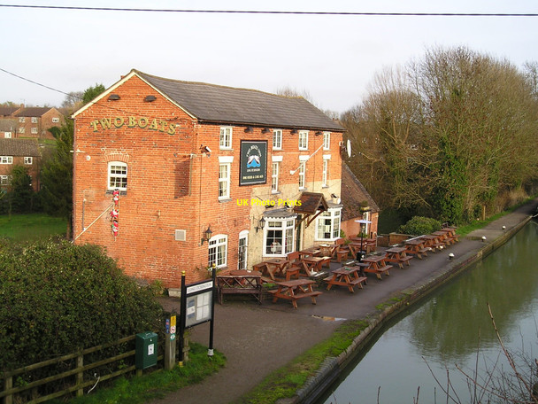 Photo 6"x4" The Two Boats Pub, Long Itchington, Southam Model Village\/SP4164 c2010