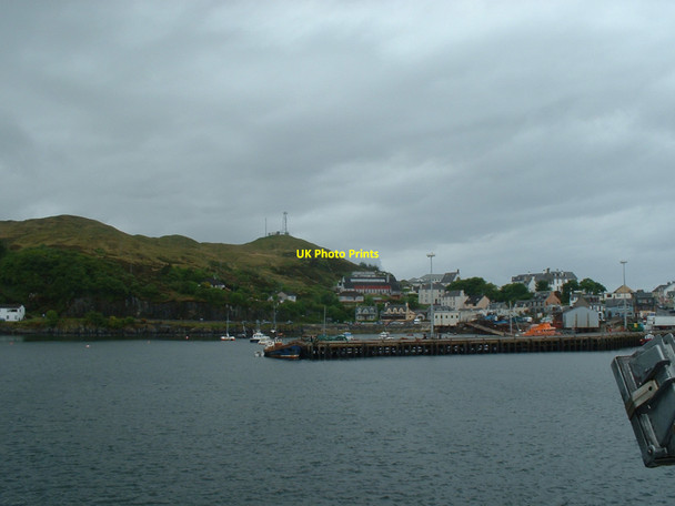 Photo 6"x4" Mallaig Harbour Courteachan c2003
