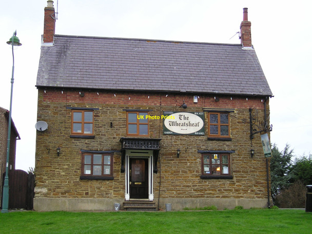 Photo 6"x4" The Wheatsheaf Pub, Braunston Braunston c2010