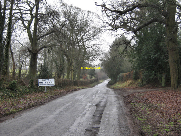 Photo 6"x4" Approaching Sutton on the Hill Sutton on the Hill c2010