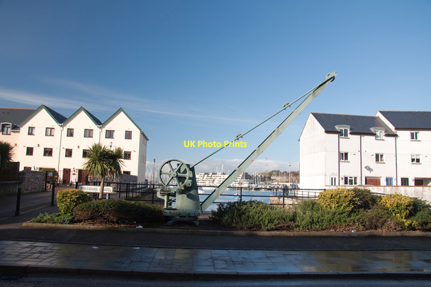 Photo 6"x4" Crane and apartments, Stonehouse - Plymouth Cremyll c2010