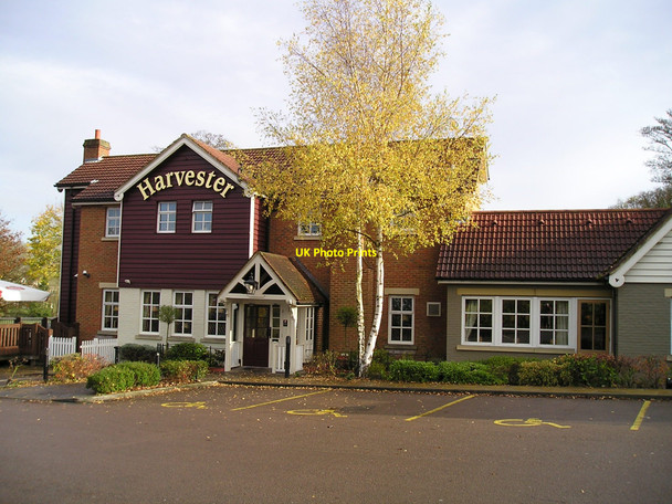 Photo 6"x4" The Mallard Pub, Boxmoor, Hemel Hempstead Hemel Hempstead c2010