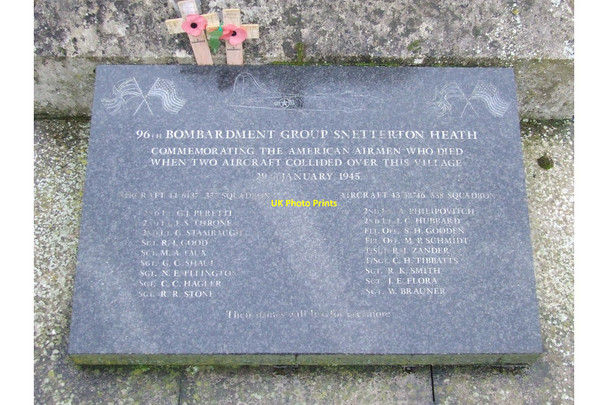 Photo 6"x4" Memorial to Air Crash North Lopham c2010