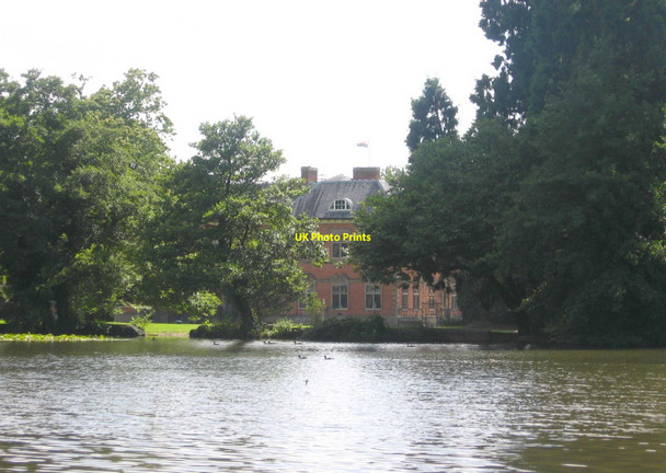 Photo 6"x4" Tredegar House and Lake Duffryn\/ST2985 c2009