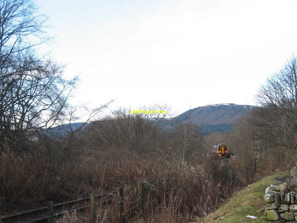 Photo 6"x4" Train crossing the bridge over Alness River Alness c2010