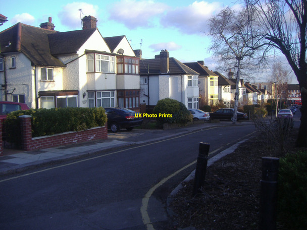 Photo 6"x4" Hawthorne Avenue Kenton\/TQ1788 c2010