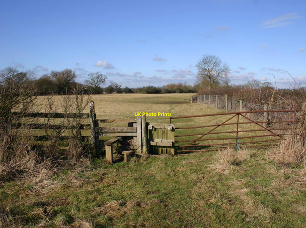 Photo 6"x4" Stile on footpath to Wasperton Newbold Pacey c2010