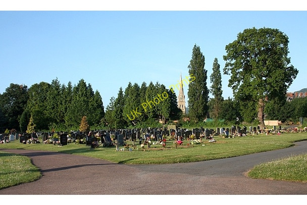 Photo 6"x4" Malvern Cemetery Great Malvern c2009