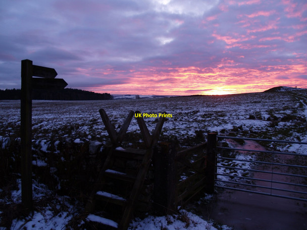 Photo 6"x4" Catching the last light from Walwick Fell Walwick c2010
