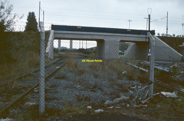 Photo 6"x4" Looking towards Goldshill and Eagle Crossing from Potters Lane, Wednesbury. Wednesbury c1998