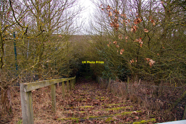 Photo 6"x4" Steps down to the footpath by the M40 Worminghall c2010