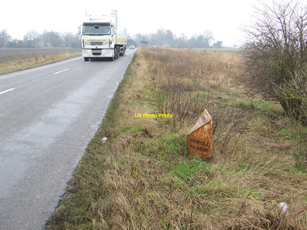 Photo 6"x4" Boundary Post Welney c2010