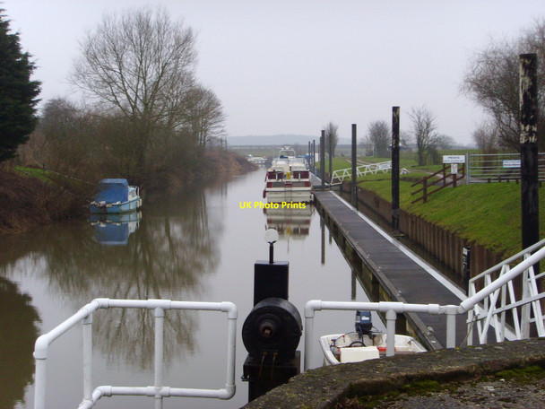 Photo 6"x4" Looking upstream from Linton Lock Linton-on-Ouse c2010