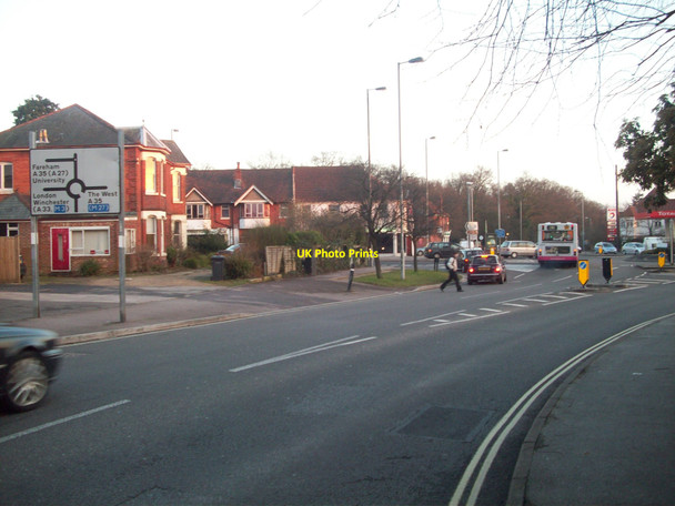 Photo 6"x4" Hill Lane, approaching Winchester Road Southampton c2010