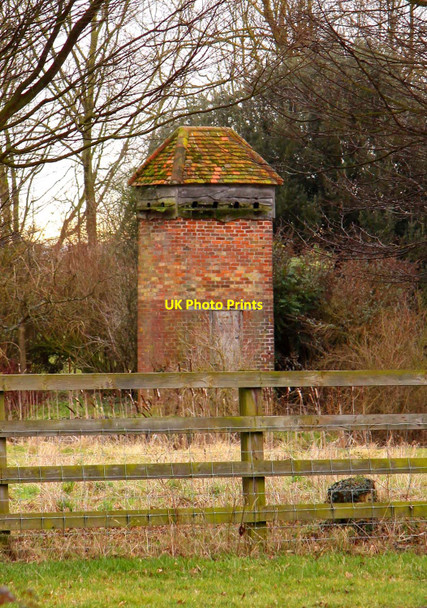 Photo 6"x4" Old dovecote in Worminghall Worminghall c2010