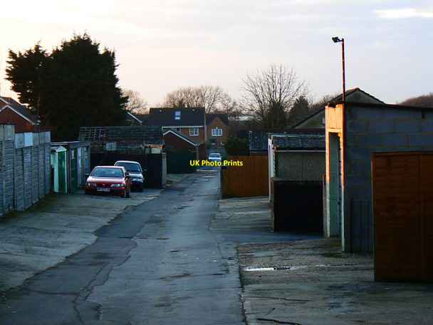 Photo 6"x4" Alley rear of Wootton Bassett Road, Swindon Okus c2010