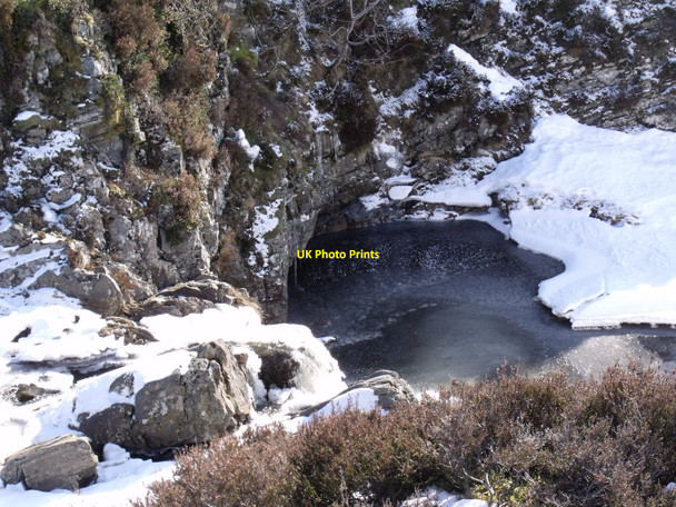 Photo 6"x4" Icy waterfall west of Carn nan Seabhag Dalnacardoch Wood c2010