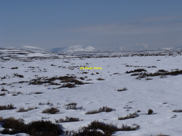 Photo 6"x4" Broad ridge south of Carn Liath looking south-east to Carn Liath of Beinn a'Ghlo Allt Geallaidh c2010