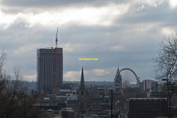 Photo 6"x4" St Paul's Tower, Big Wheel and Town Hall, viewed from Woodside, Sheffield - 2 Sheffield\/SK3587 c2010