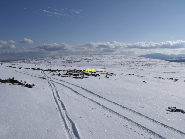 Photo 6"x4" Ski and quad tracks on broad ridge between Carn a' Mhurraich and Meall na Spianaig Meall na Spianaig c2010