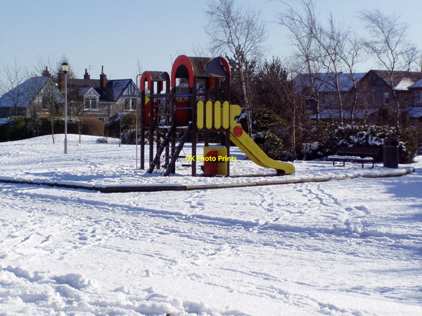 Photo 6"x4" Thorngrove kiddies play area Aberdeen\/NJ9206 c2010