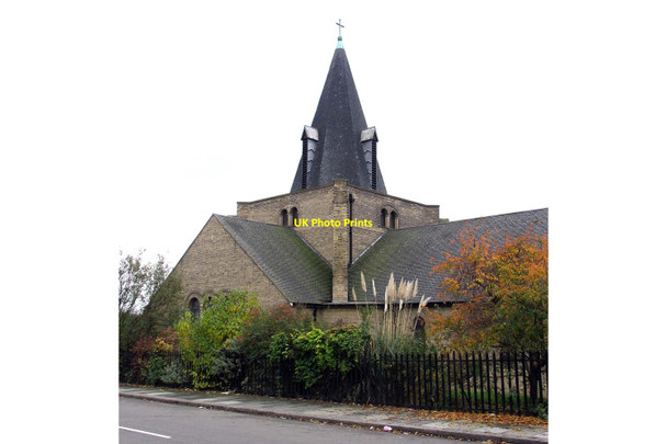 Photo 6"x4" St Laurence, Donington Avenue, Barkingside Ilford\/TQ4486 c2004