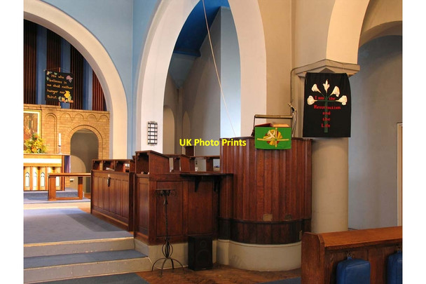 Photo 6"x4" St Laurence, Donington Avenue, Barkingside - Ambo Ilford\/TQ4486 c2004