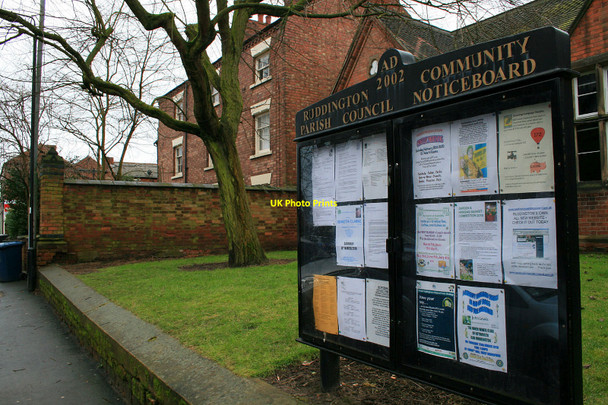 Photo 6"x4" Ruddington Parish Council Community Notice Board Manor Park\/SK5733 c2010