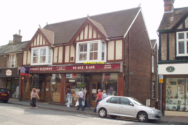 Photo 6"x4" The Horley Bookshop BEFORE Horley\/TQ2843 c2006