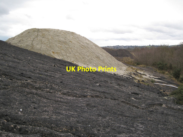 Photo 6"x4" White and black clay wastes, Southacre Quarry Heathfield\/SX8376 c2010
