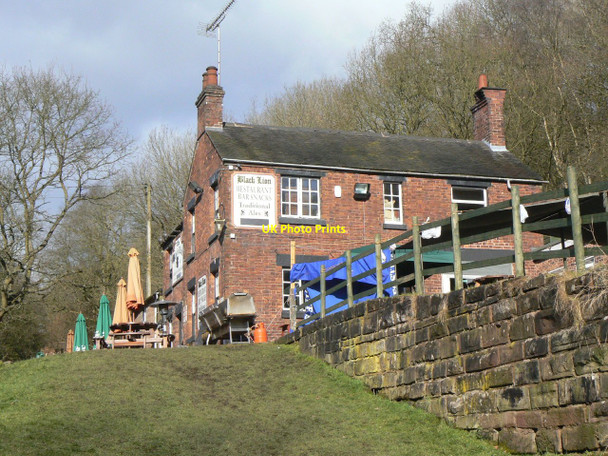 Photo 6"x4" The Black Lion at Consall Hazles c2010