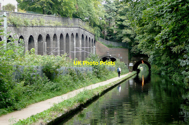 Photo 6"x4" Worcester and Birmingham Canal approaching Edgbaston Tunnels Chad Valley c2008