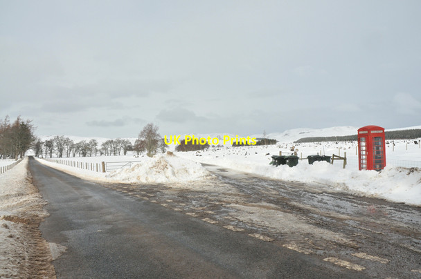 Photo 6"x4" Road junction near Dunmaglass Torness\/NH5827 c2010