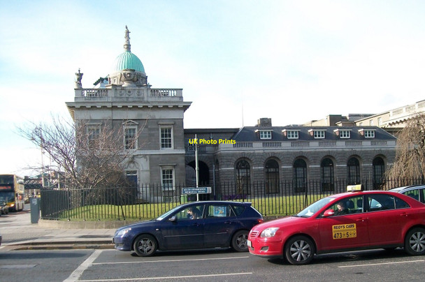Photo 6"x4" Traffic at the junction of Memorial Road and Custom House Quay Dublin\/O1534 c2010